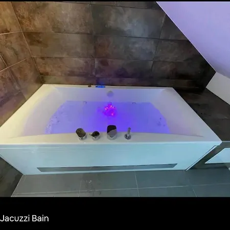 Loft Neuf Avec Bain Jacuzzi Et Terrasse アパート