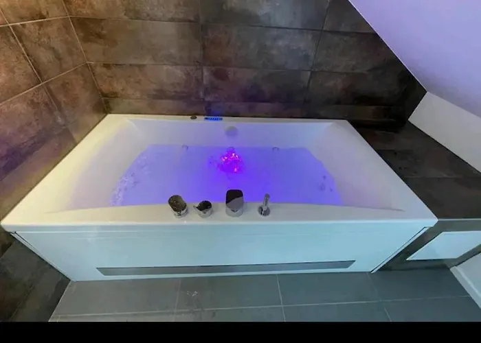 Loft Neuf Avec Bain Jacuzzi Et Terrasse アパート