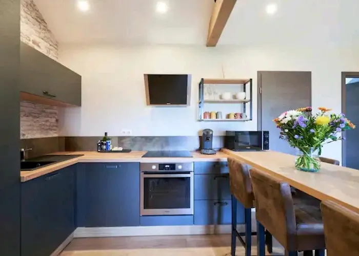 アパート Loft Neuf Avec Bain Jacuzzi Et Terrasse *